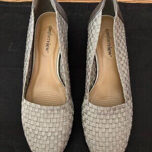 "The Bethany" slip on flat shoe by Comfortview size 8W Pewter (silver)